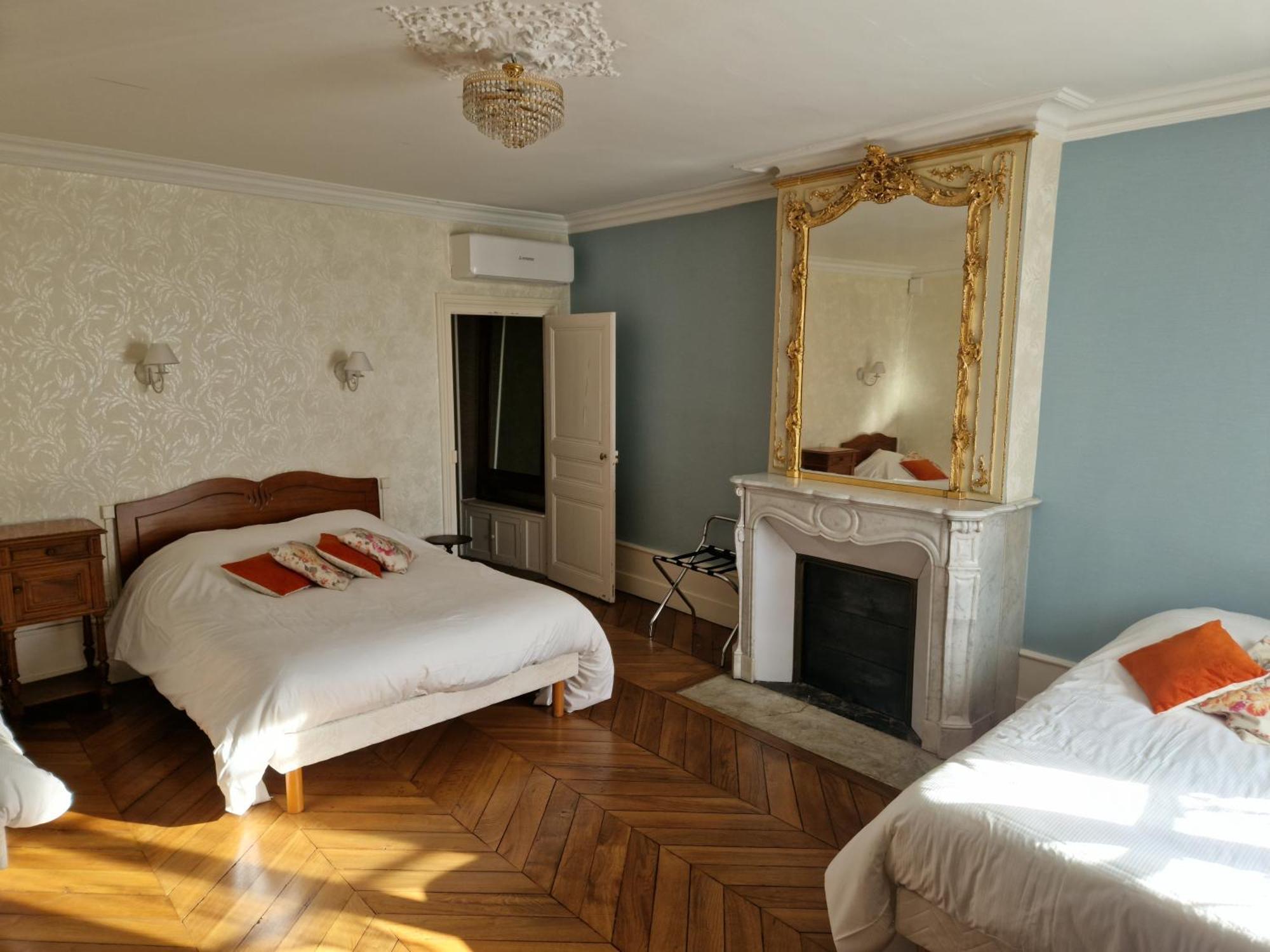 Hotel De La Ferte Chagny  Dış mekan fotoğraf
